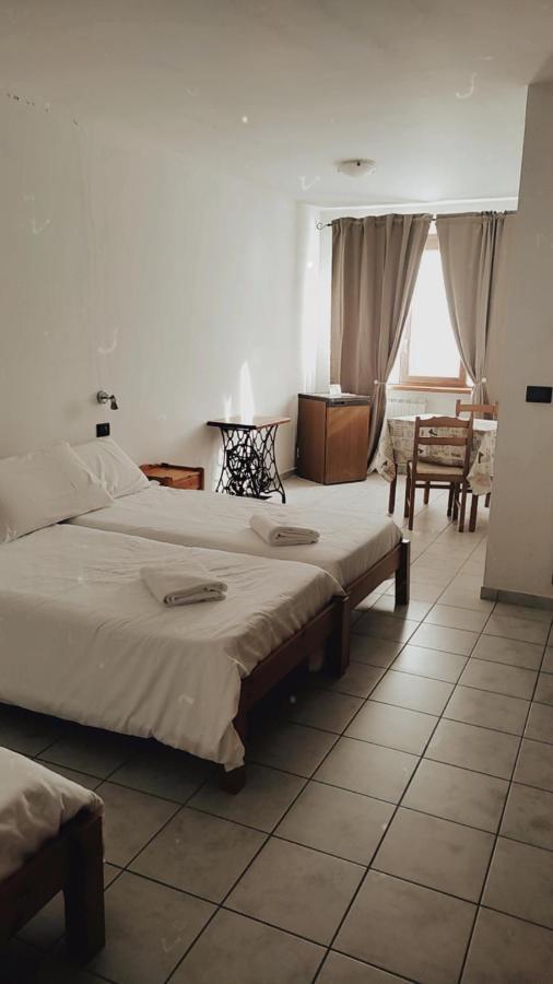 Agriturismo San Giuliano Dei Fratelli Giai スーザ エクステリア 写真