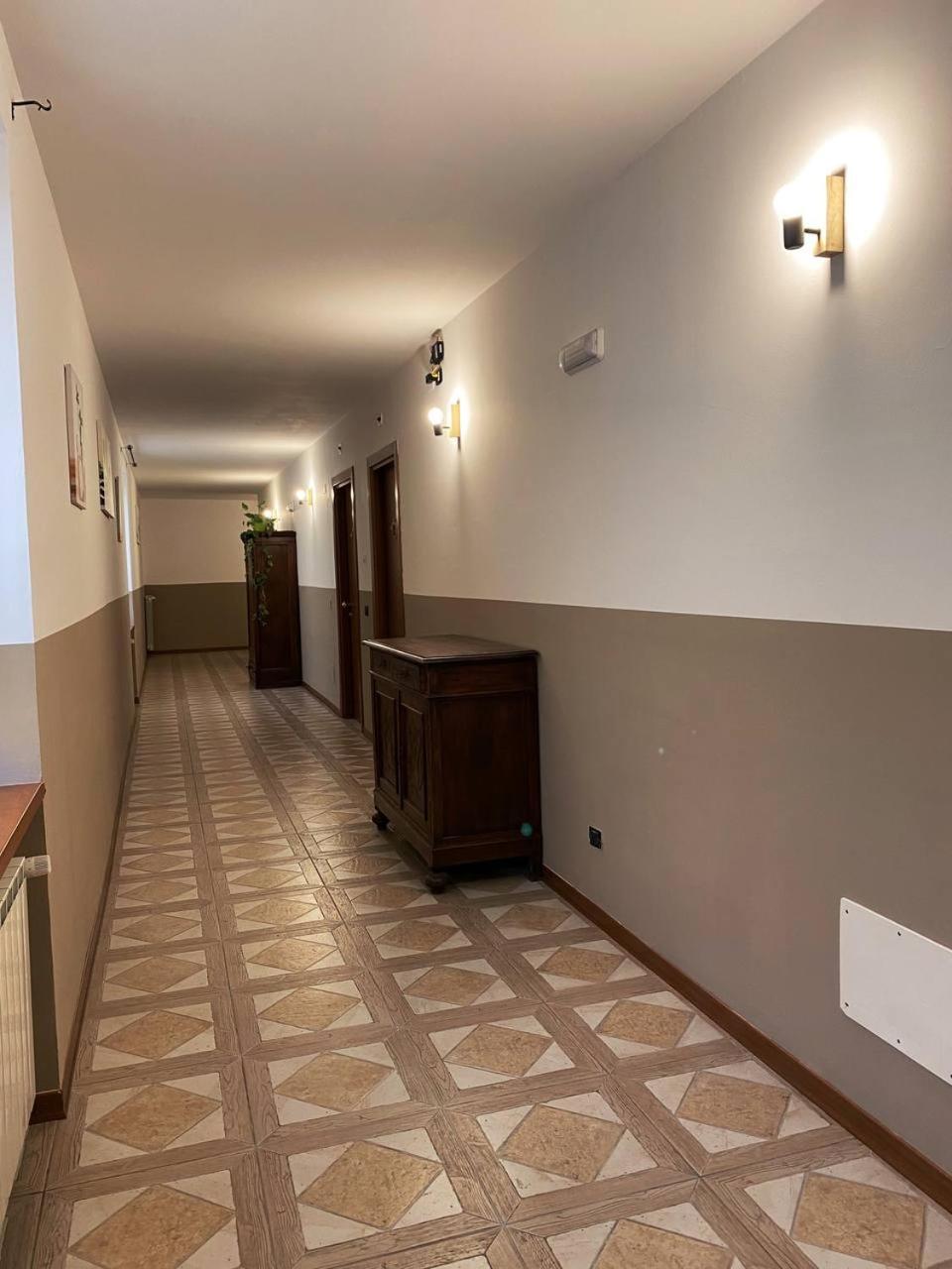Agriturismo San Giuliano Dei Fratelli Giai スーザ エクステリア 写真