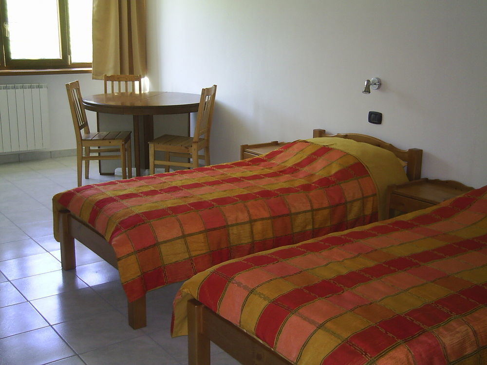 Agriturismo San Giuliano Dei Fratelli Giai スーザ エクステリア 写真