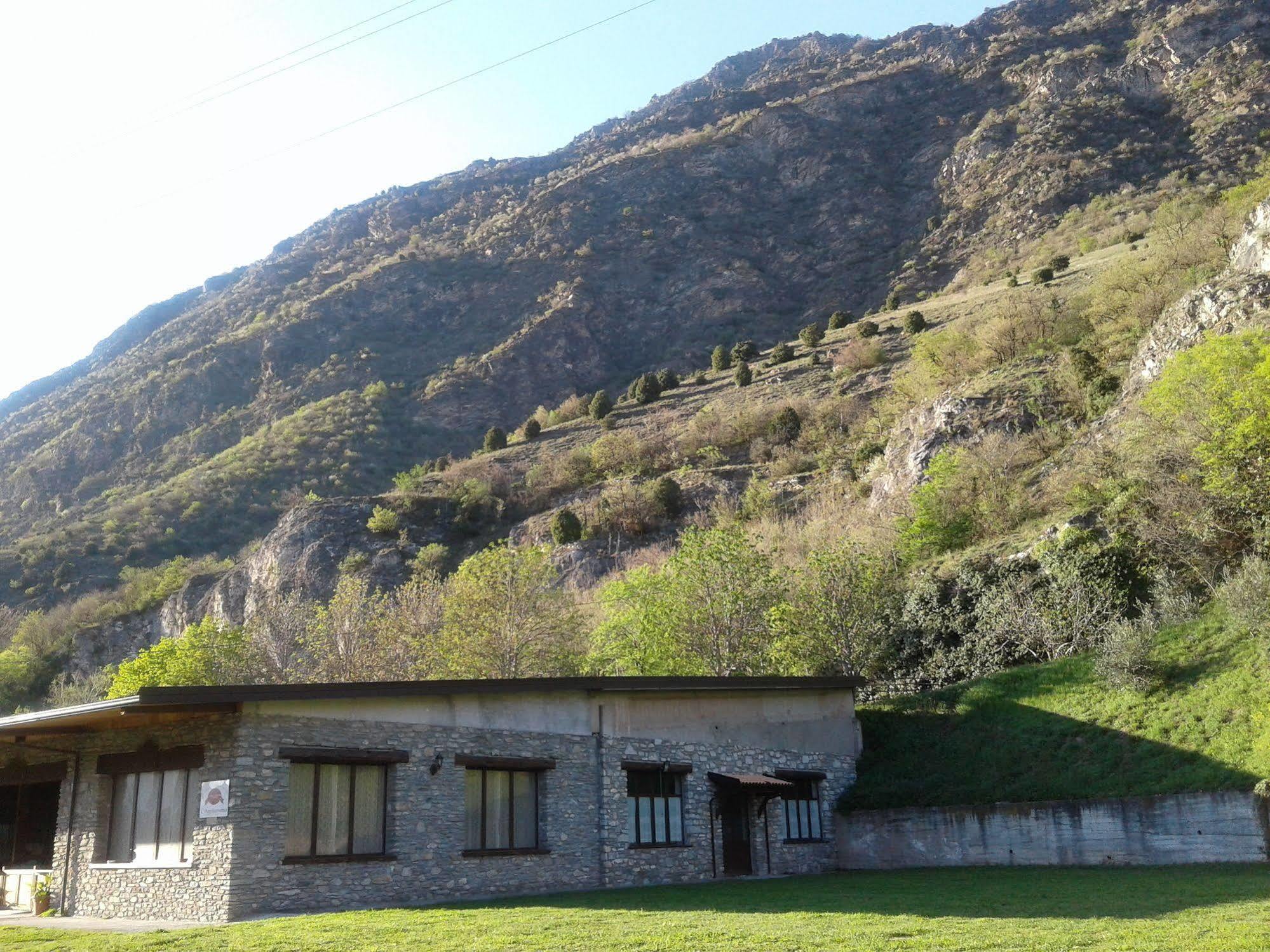 Agriturismo San Giuliano Dei Fratelli Giai スーザ エクステリア 写真